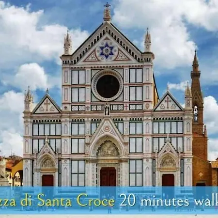 Minutes From Ponte Vecchio Old Town Apartment *